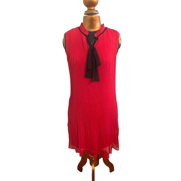 NWOT DKNY Red Chiffon Pleated Shift Dress Black Trim Bow Tie Front Size 6 - Picture 3 of 8